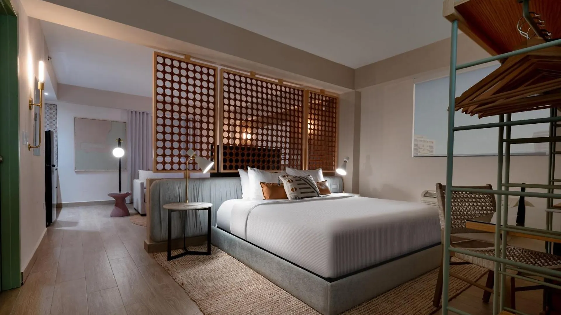 Aparthotel Hibird- Apartment And Suites Hotel San Juan