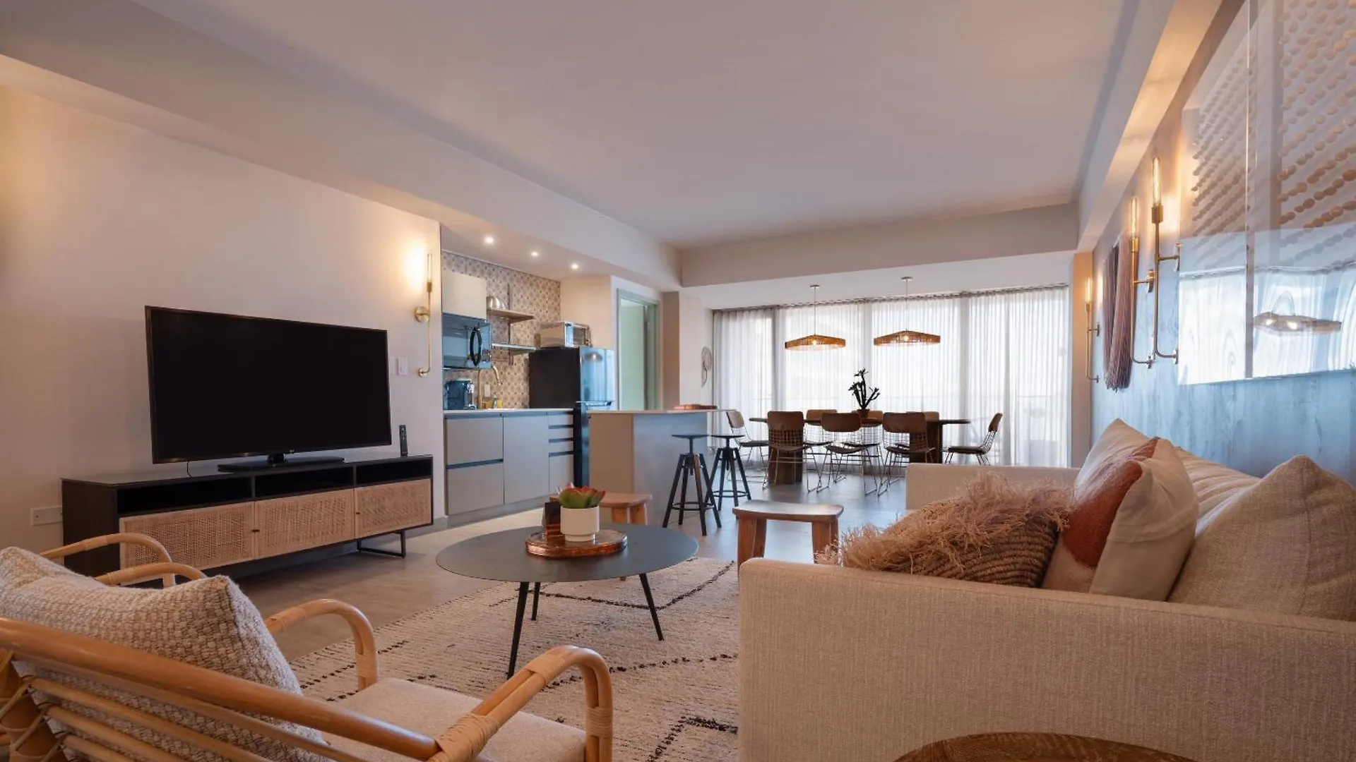 Aparthotel Hibird- Apartment And Suites Hotel San Juan